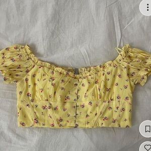 White fox boutique yellow crop top